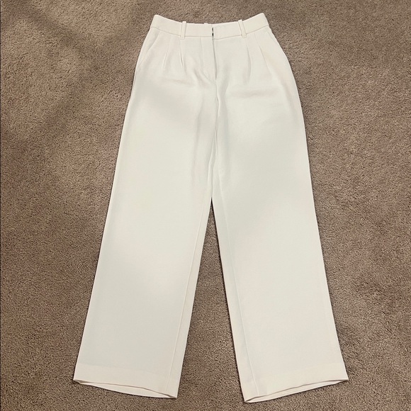 Aritzia The Effortless Pant™ - Crepette - Picture 6 of 8